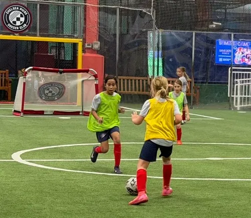 GIRLS Playing Stars (6-10 yrs)